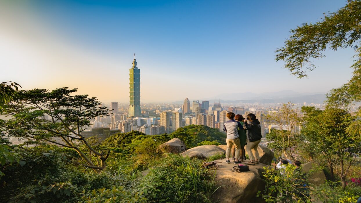 Top Family-Friendly Hotels in Taipei for a Memorable Stay background image