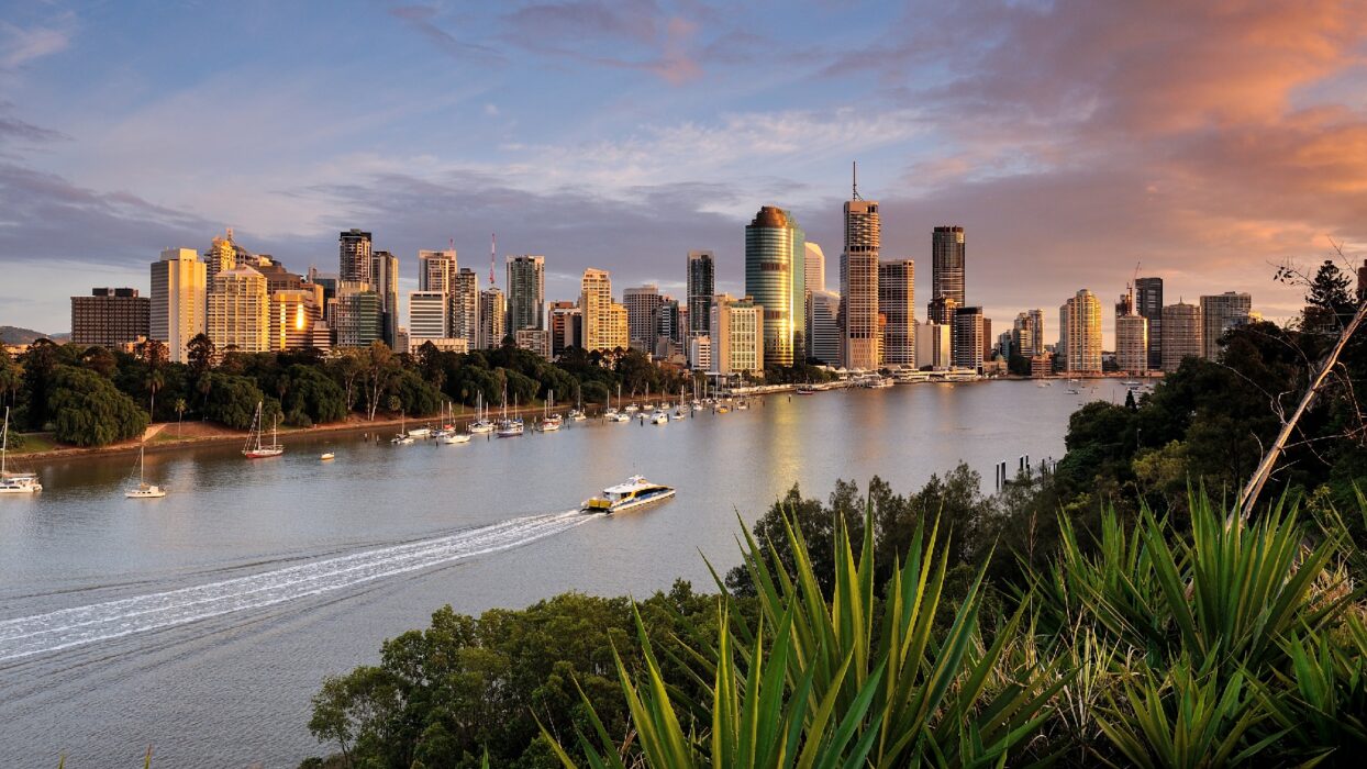 Budget Bliss: Discovering Affordable Hotels in Brisbane background image