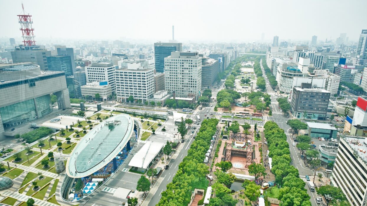 名古屋駅近くの人気ホテル:究極の滞在ガイド background image