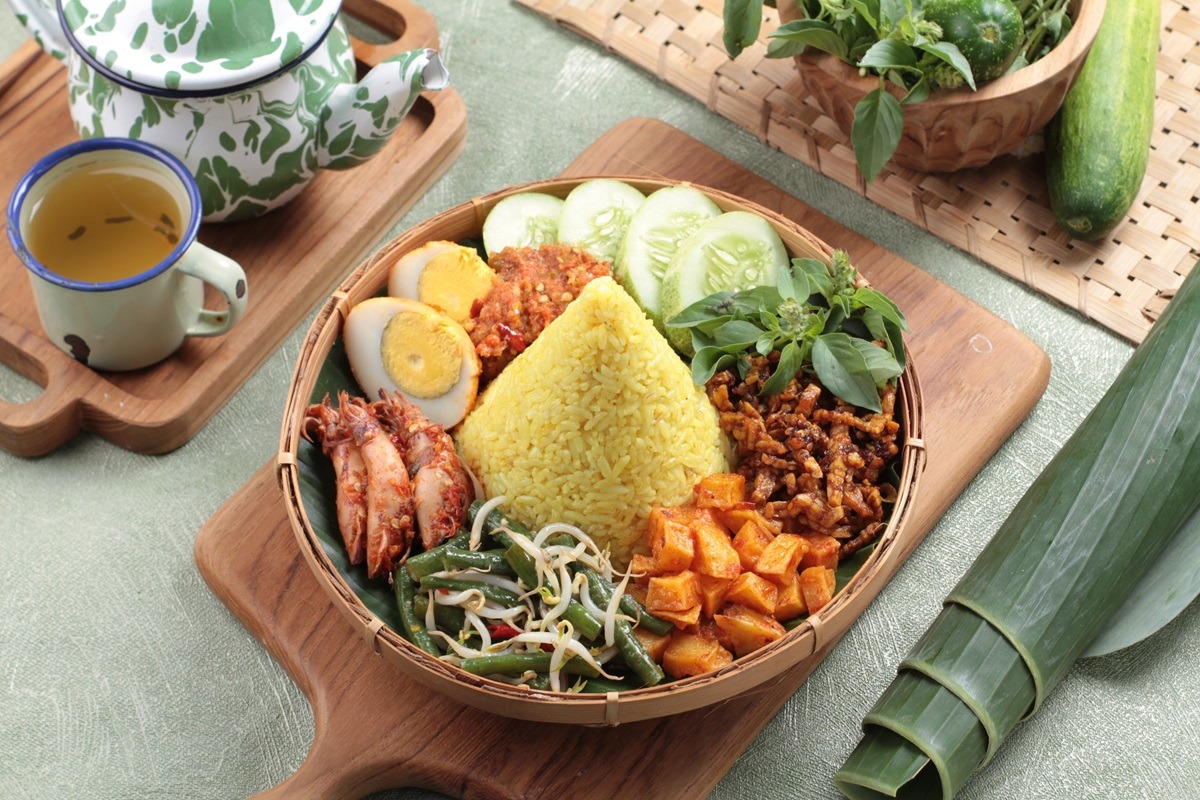 Nasi-Tumpeng-indonesia Nasi-Tumpeng-indonesia