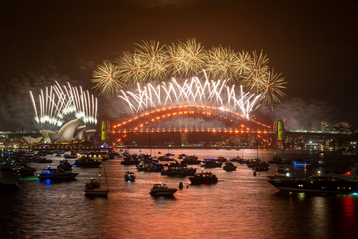 Fireworks over Sydney Opera House Fireworks over Sydney Opera House