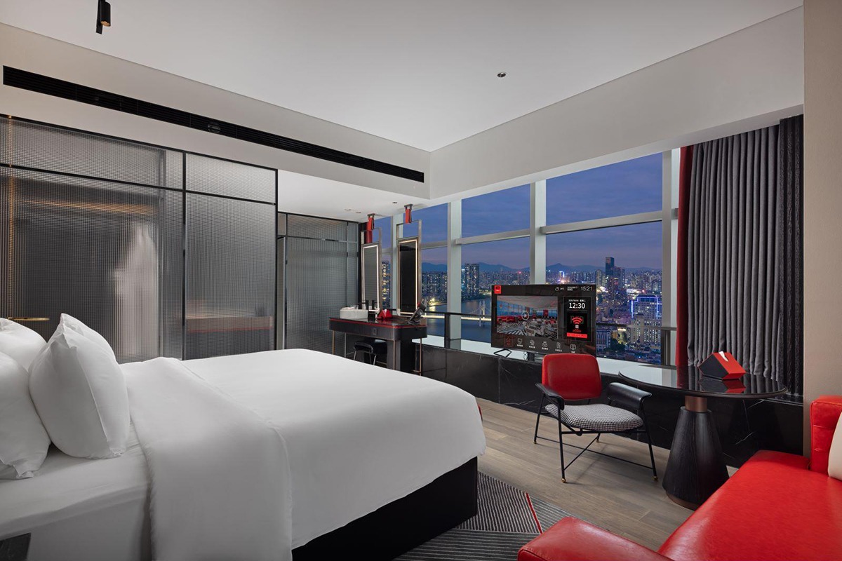 Radisson Red Zhuhai Gongbei Port