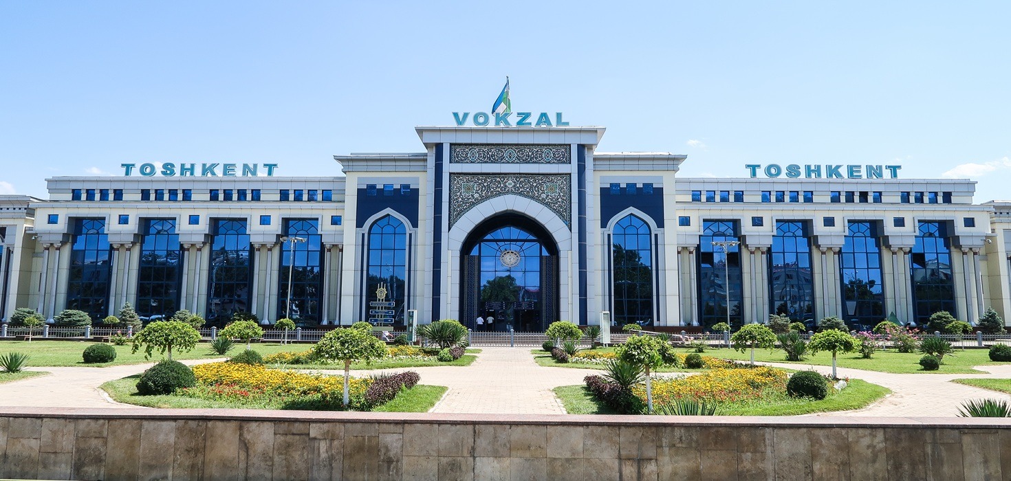 Uzbekistan Transportation Guide: Metro, Trains, Taxis, and Apps